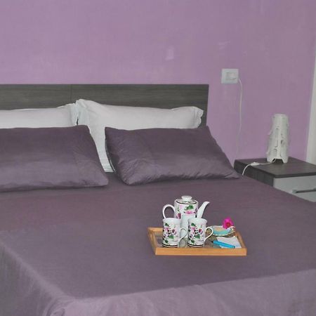 A.C. Le Pavoncelle Bed & Breakfast อัสเซมินิ ภายนอก รูปภาพ