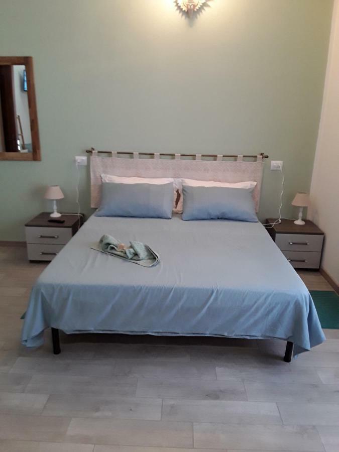 A.C. Le Pavoncelle Bed & Breakfast อัสเซมินิ ภายนอก รูปภาพ